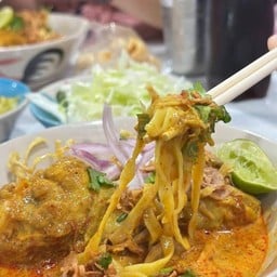 ข้าวซอยไก่น้ำข้น เมืองพาน เจียงฮาย (พิเศษ 2 น่อง)