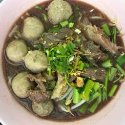 ก๋วยเตี๋ยวลุงน้อย (ก๋วยเตี๋ยวแชมป์)