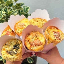 ร้านพิซซ่าโคนบ้านคุณตา(ศรีสำราญ)