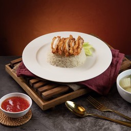 ข้าวมันไก่ทอด(พิเศษ)