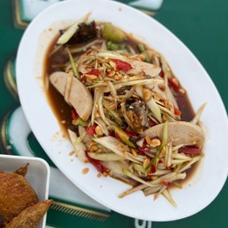 ตำปูปลาร้าหมูยอ