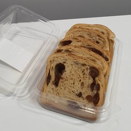 ขนมปัง อินทผาลัมผสมลูกเกด