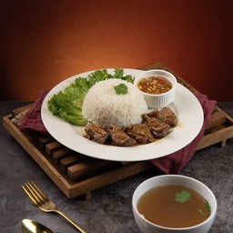ข้าวหมูตุ๋น