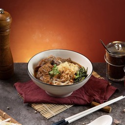 ก๋วยเตี๋ยวหมูตุ๋น