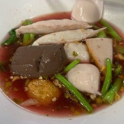 ก้อง ลูกชิ้นปลา หนองใหญ่