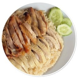 รวินันท์ หมี่มันไก่&ข้าวมันไก่และข้าวหมูทอด วิศวะ โรงอาหารซี ชั้น2