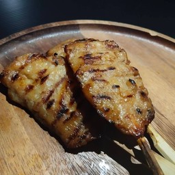 พ่อค้าเร่ - ไก่แดงปิ้ง หมูปิ้ง สันติธรรม