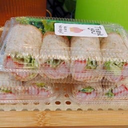 ทอดมันกุ้ง น้ำผลไม้ ร้านณฐมน โป่งไผ่