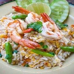 ข้าวผัดพริกขื้หนูกุ้งสด