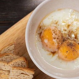 ชุดเซตไข่ลวก2ฟองพร้อมใส่ซอส แฮมชีสย่าง1คู่