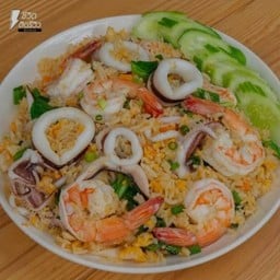 ข้าวผัดทะเล