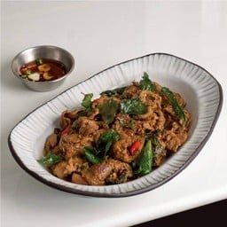 กะเพราเนื้อน่องลาย