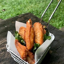 ปีกไก่ทอดเกลือ