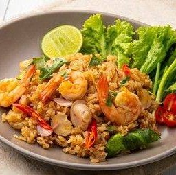 ข้าวผัดต้มยำกุ้ง