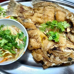 ปลากะพงขาวทอด