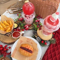 Heriot Cafe (เฮริอ็อท คาเฟ่) ชลบุรี