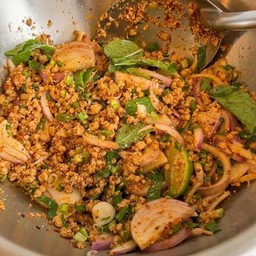 ลาบอีสาน