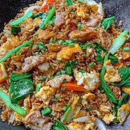 ข้าวผัดหมูสูตรโบราณ