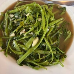 ร้านอาหารหลานย่า