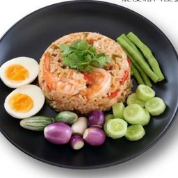 ข้าวผัดน้ำพริกกุ้งสด