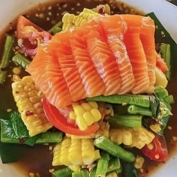ตำข้าวโพดแซลมอน