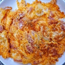 ข้าวไข่เจียว แหนมหมู