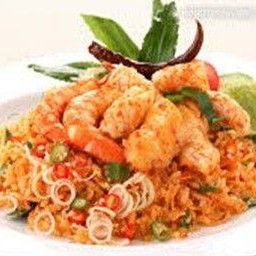 มาม่าผัดต้มยำกุ้ง