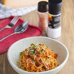 สปาเก็ตตี้โบโลเนสเนื้อ