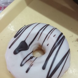 มิก&ม่อน โดนัท