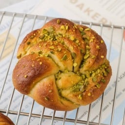 Babka Pistachio (มี 1 ชิ้นสุดท้าย)