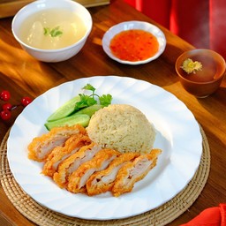 ข้าวมันไก่ทอด พิเศษ