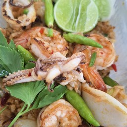 ข้าวผัดต้มยำ