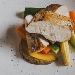 สเต็กอกไก่พริกไทยดำ