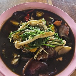 แกงเห็ด 3 อย่าง