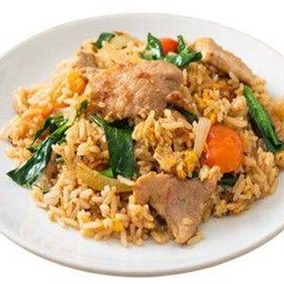ข้าวผัดรถไฟหมู
