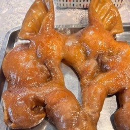 เป็ดพะโล้ byเจ้รัตน์ -