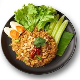 ข้าวผัดน้ำพริกกากหมู