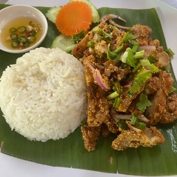 ข้าวหน้าลาบหมูกรอบ