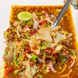 ยำแมงกะพรุนปลาร้าน้ำพริกเผา