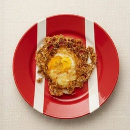 ไข่ดาวสุก กรอบที่ร้านถึงบ้านไม่รู้