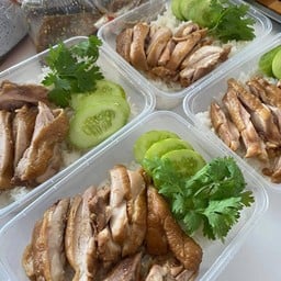 ข้าวไก่ต้ม น้ำปลา