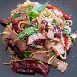 เบค่อน พริกแห้ง