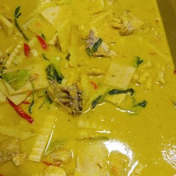 แกงเขียวหวานไก่มะเขือเปราะ