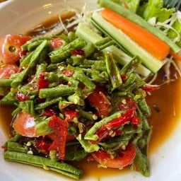 ข้าวเหนียว ส้มตำ ยำแซ่บ  บ้้านร่องห้า บ้านชาญเมือง