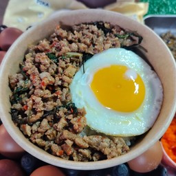 ข้าวกระเพราหมูสับ+ไข่ดาว