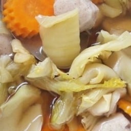 Ki03.61 แกงจืดลูกชิ้นเนื้อแชมป์ 15 ลูก ใส่ผักกาดดอง 100 กรัม (1 ป๋อง)