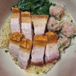 บะหมี่เกี๊ยวกุ้ง บุ๋มบุ๋ม