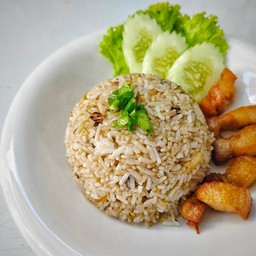 ข้าวผัดน้ำพริกหนุ่ม