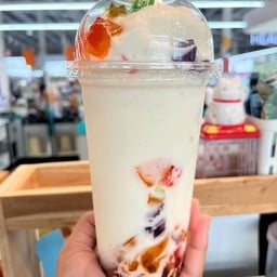 นมเปรี้ยว ปีโป้ รสผลไม้รวม