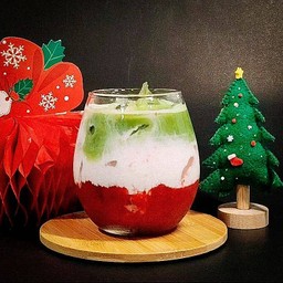 STRAWBERRY MATCHA